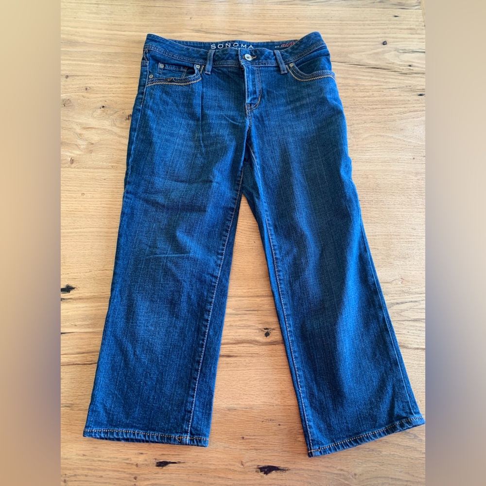 Sonoma Modern Fit Capri Blue Denim Women’s 2 Preloved‎